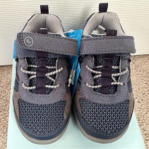 Stride Rite 360 Naya Sneaker Size 7M